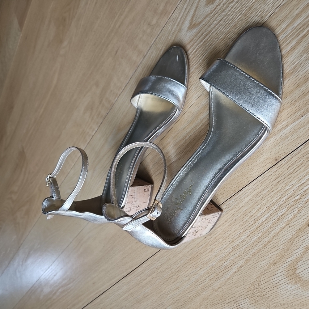Lilly Pulitzer 'TILLY"‎ Gold Leather Chunky Cork Look Heel Sandals 8.5
